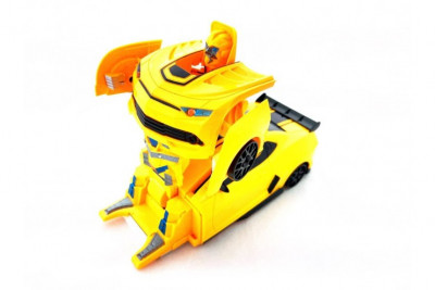 Робот трансформер на пульте управления Сhevrolet Camaro 1:24 (Световые и звук...