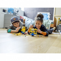 Детский конструктор Lego Minions "Фигурки миньонов и их дом"