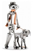 Фигурка из металла Прогулка с собакой (боксер), высота 17 см (A)