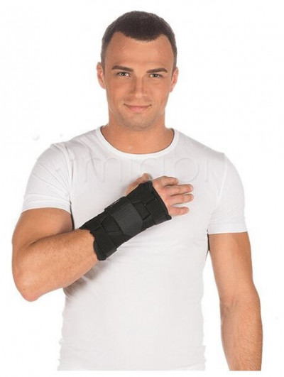 Бандаж на лучезапястный сустав с анатомическими шинами