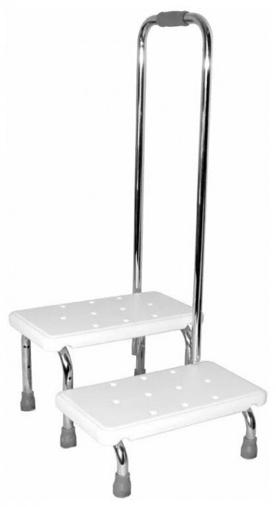 Лесенка для ванной комнаты с поручнем