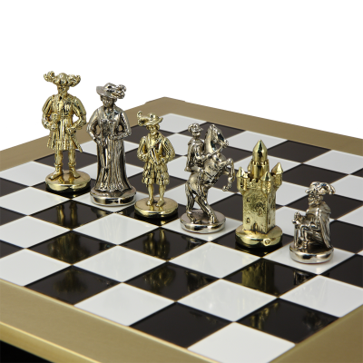 Шахматы бронзовые Рыцари Средневековья, размер 44x44x3, высота фигурок 9.5 см