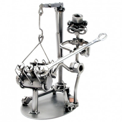 Фигурка из металла Автомеханик, высота 20 см (B)