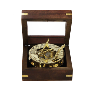 Морской компас в деревянном футляре, размер h-3 d-7.5