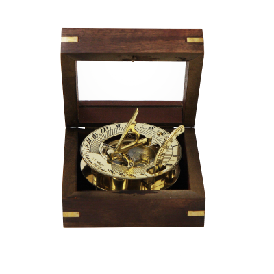 Морской компас в деревянном футляре, размер h-3 d-7.5