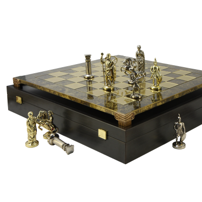 Шахматы подарочные  Античные войны, латунь, высота фигурок 9.7 см