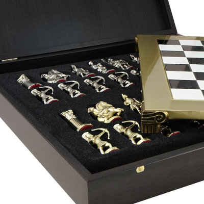 Шахматы подарочные  Античные войны, черно-белая с золотом доска 44x44x3 см, в...