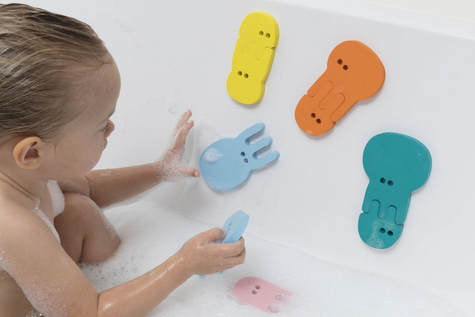 Игрушки для ванной для детей. Игрушки в ванную для младенцев. Игрушка для купания в ванной медуза. Игрушки в ванную для детей до года. Игра ребенок в ванне