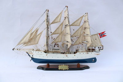 Модель парусника "CHRISTIAN RADICH", Норвегия