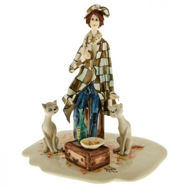 Статуэтка Бродяга и кошки, высота 23 см