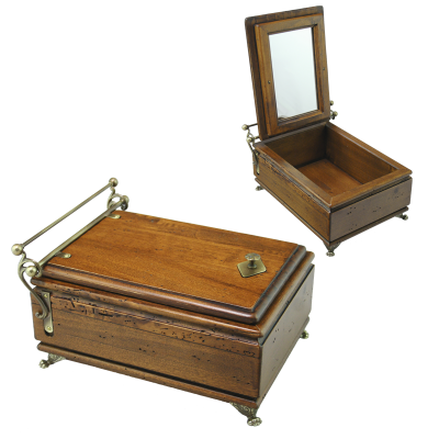 Шкатулка с зеркалом деревянная