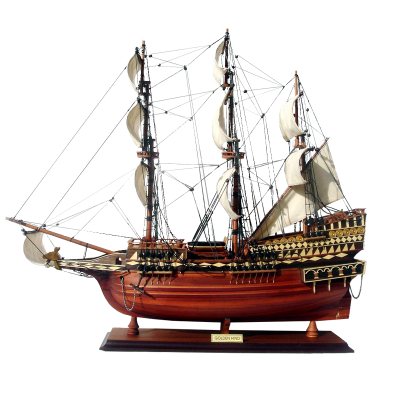 Модель парусника Golden Hind, размер 79х17х59 см, Англия
