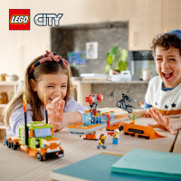 Детский конструктор Lego City "Грузовик для шоу каскадёров"