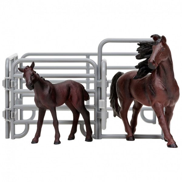 Фигурки животных серии "Мир лошадей": Фризская лошадь и жеребенок (набор из 2 фигурок и ограждение-загон)