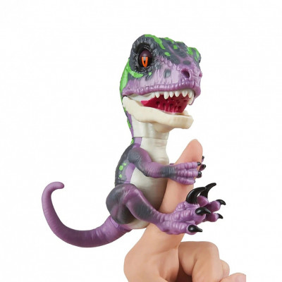 Интерактивный динозавр Рейзор, фиолетовый с темно-зеленым 12 см