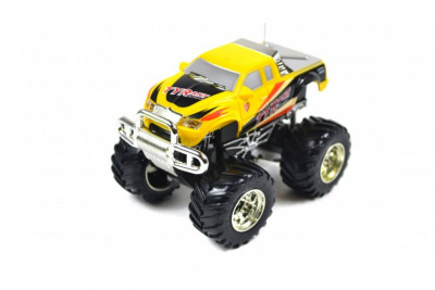 Мини машинка внедорожник на пульте управления 1:43