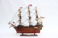 Коллекционная модель парусника HMS Victory, размер 50x17x47 см, Англия
