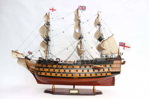 Модель парусника HMS Victory, цветной, Англия