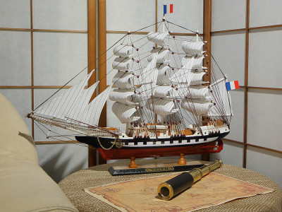 Модель парусника "Belem"