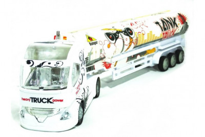 Грузовой автомобиль 1\32 на радиоуправлении