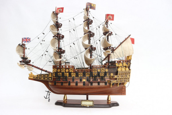Модель парусника Sovereign Of The Seas, размер 78х18х66 см, Англия